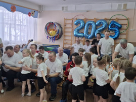 23 февраля 23 февраля.